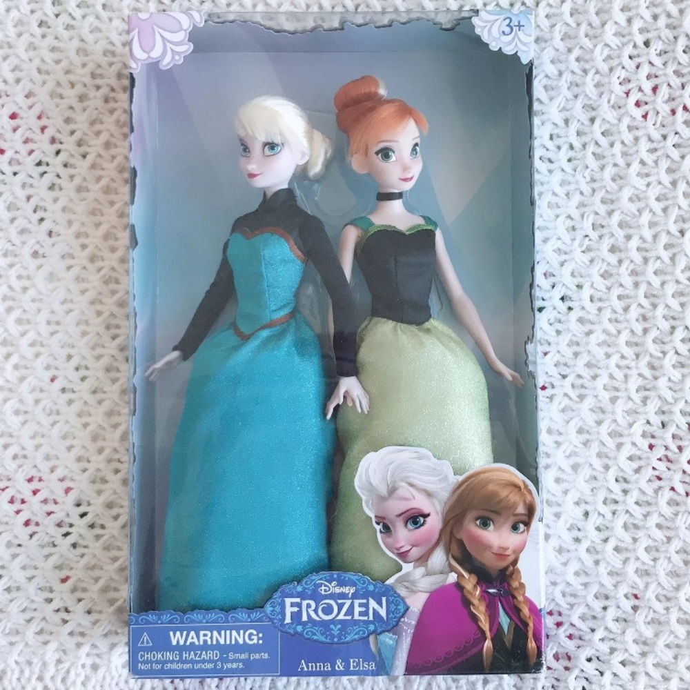 Disney Frozen Anna and Elsa Set
